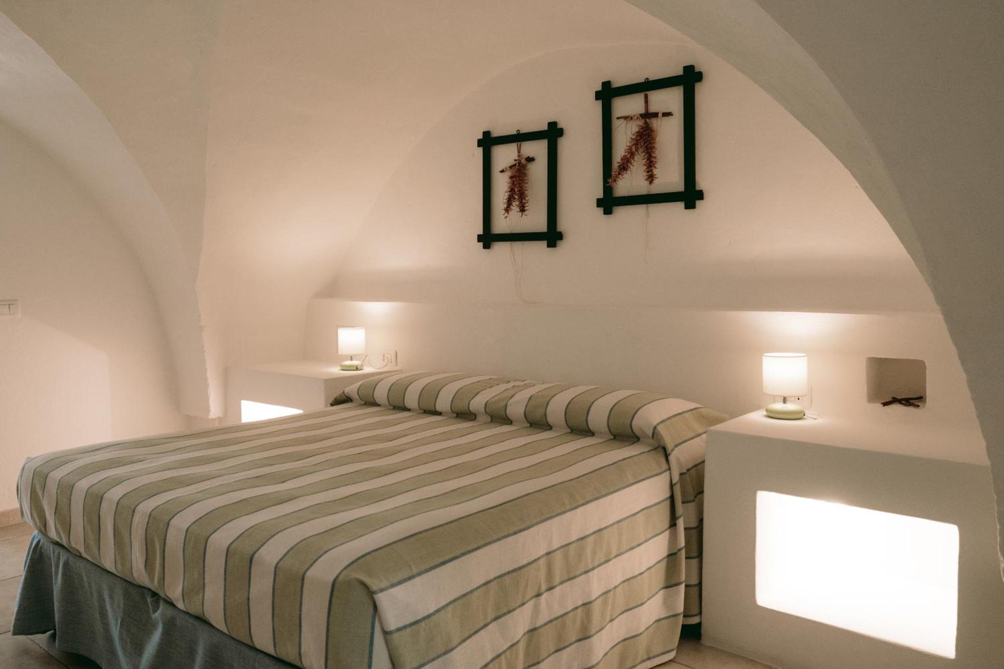 Oltre Gli Ulivi Acomodação com café da manhã Ostuni Exterior foto