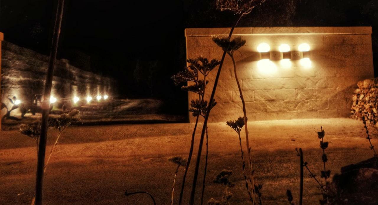 Oltre Gli Ulivi Acomodação com café da manhã Ostuni Exterior foto
